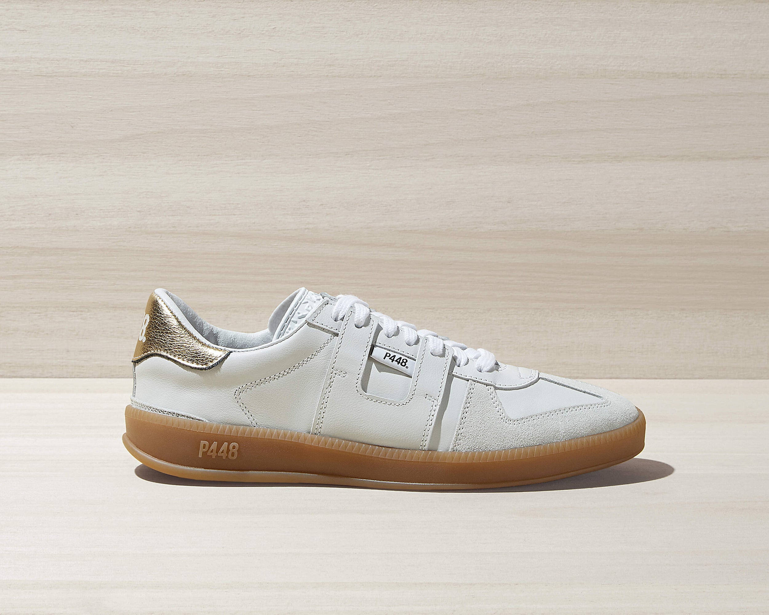 Louis Vuitton® Run Away Sneaker Beige. Size 06.5 en 2023