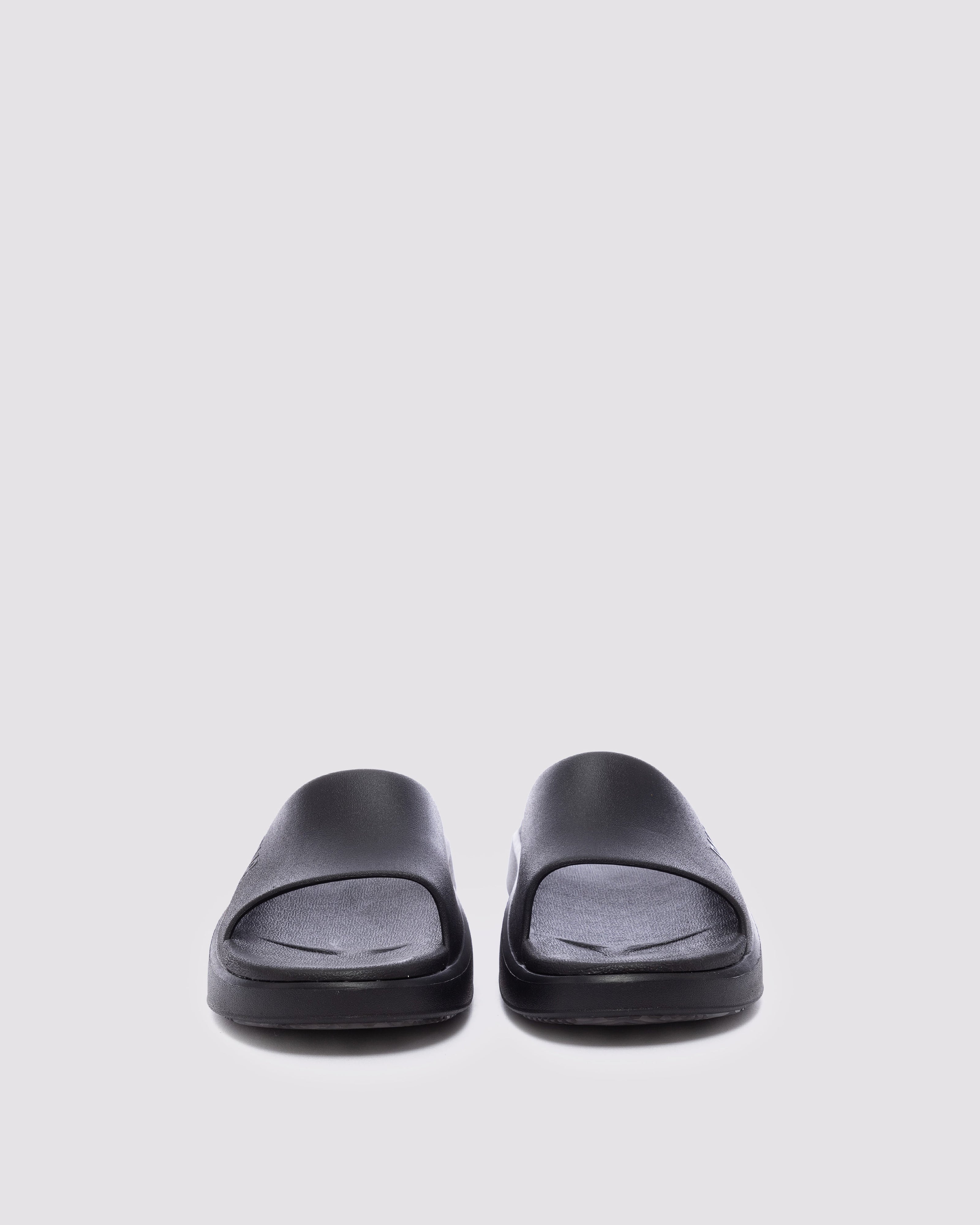 Riviera Black