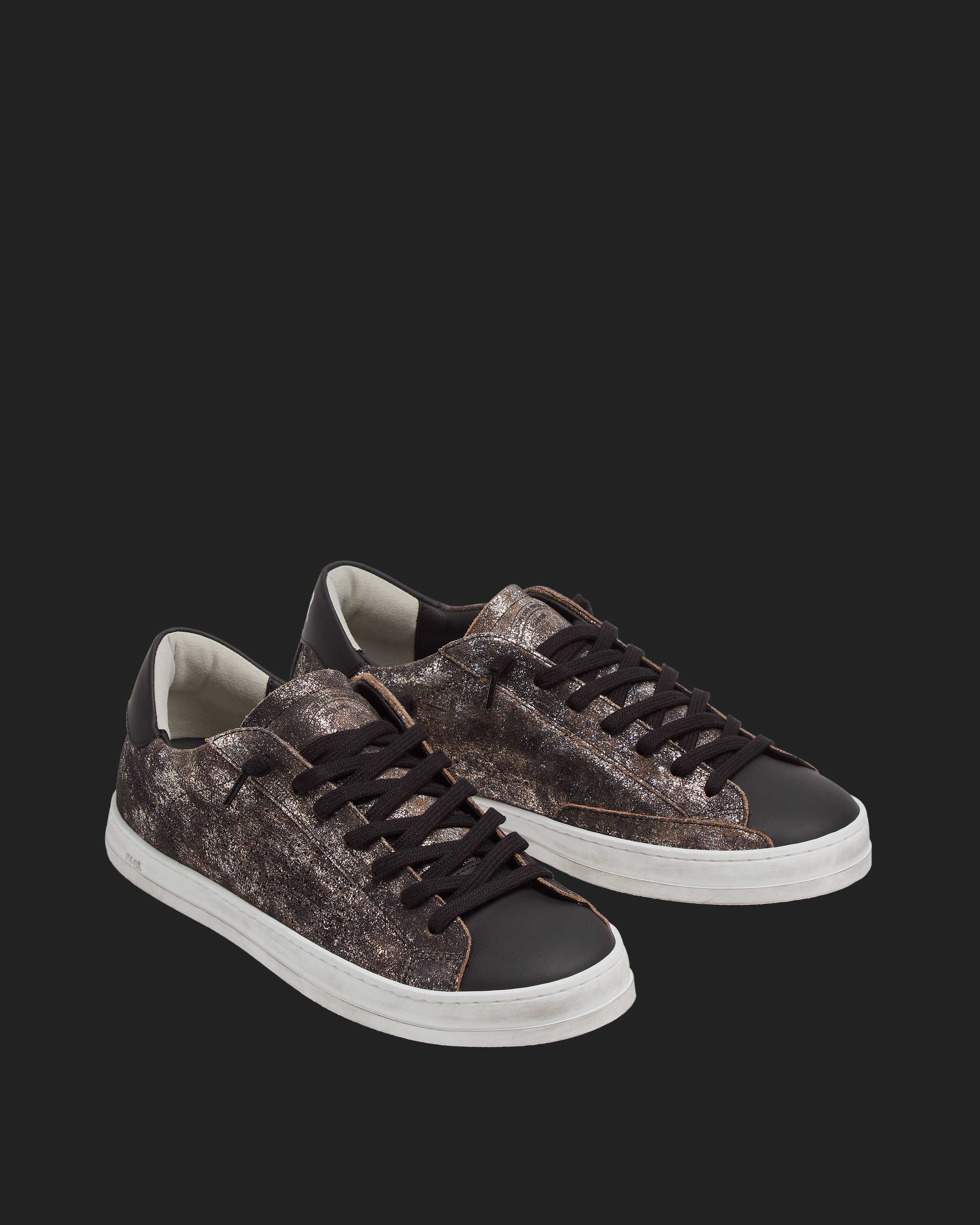 John Black/Metallic