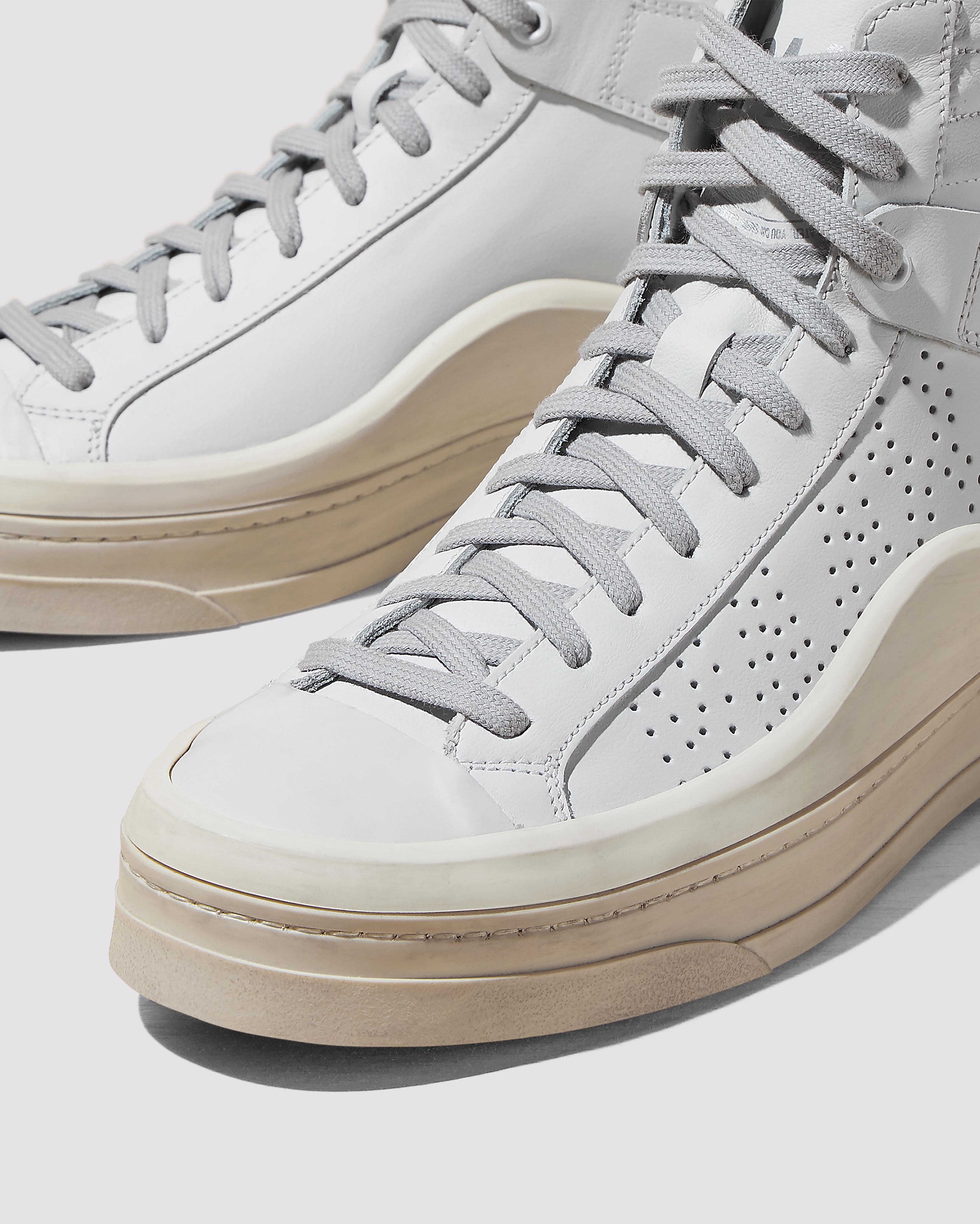 Rail All White Sneaker – P448