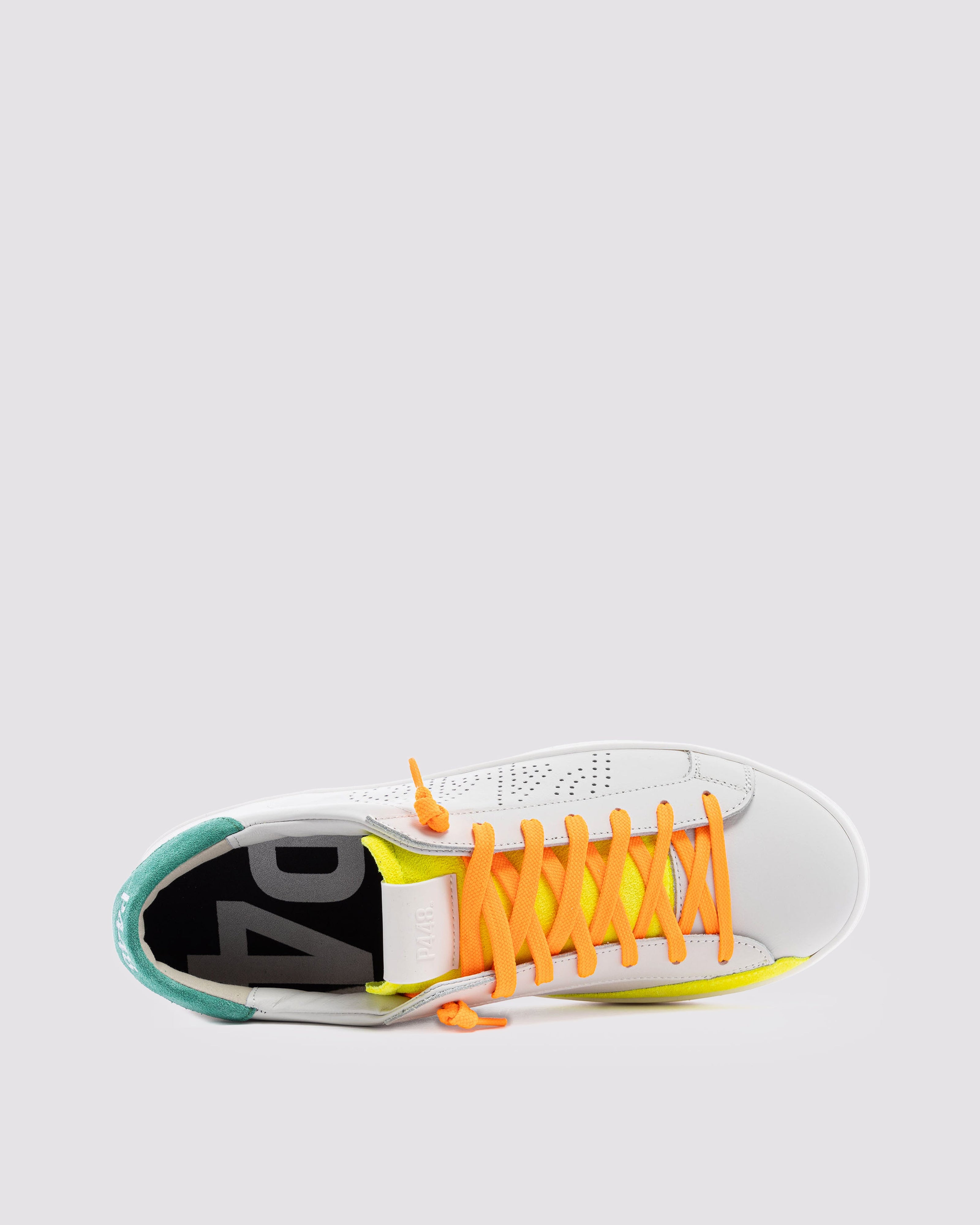 John White/Fluo